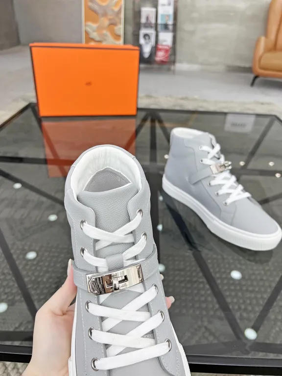 Hermes Shoe 